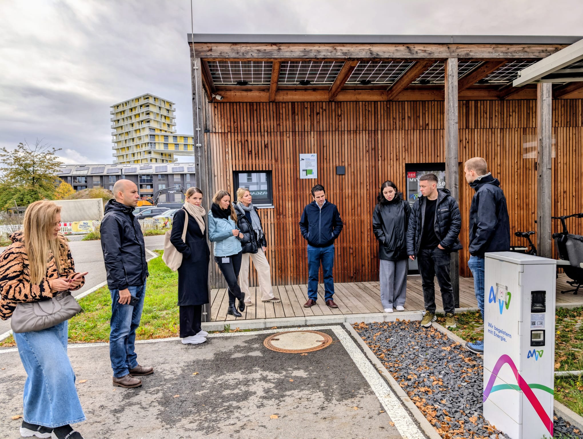 WhatsApp Image 2025-10-22 at 18.48.05